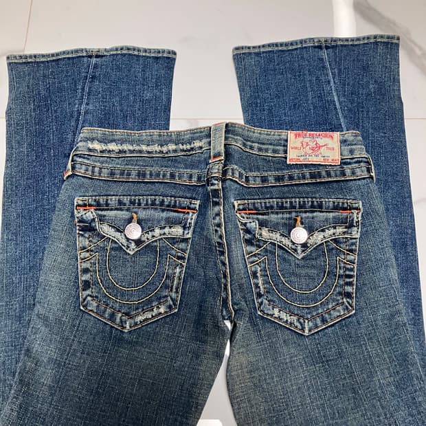 트루릴리젼 Joey 조이 플랩포켓 로우라이즈 부츠컷