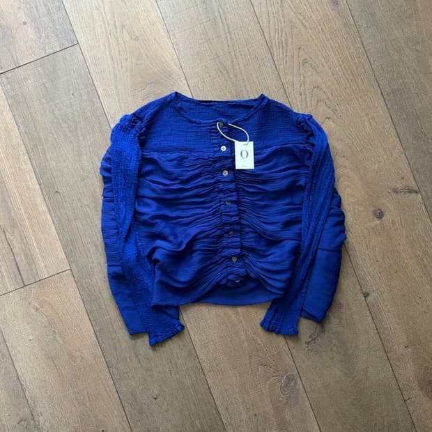 Wavy Shirring Docking Wrinkle Blouse