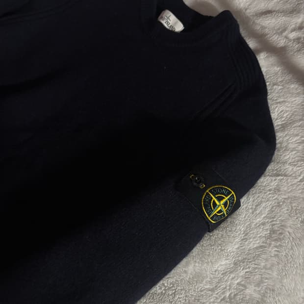 스톤아일랜드 네이비 fw 니트