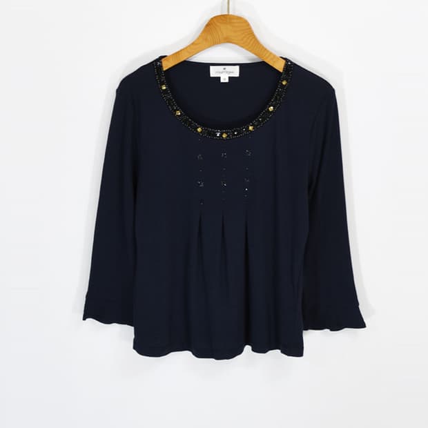 courreges 비즈티셔츠