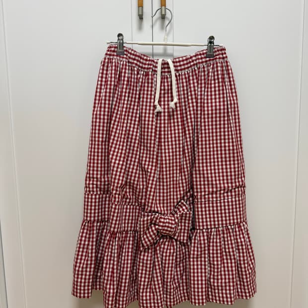 꼼데가르송걸 스커트