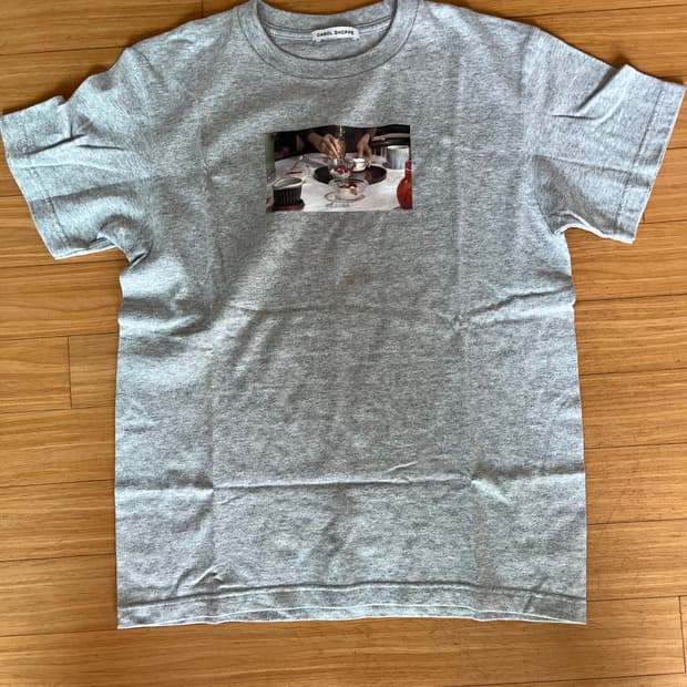 캐롤쇼페 체리요구르트 티셔츠