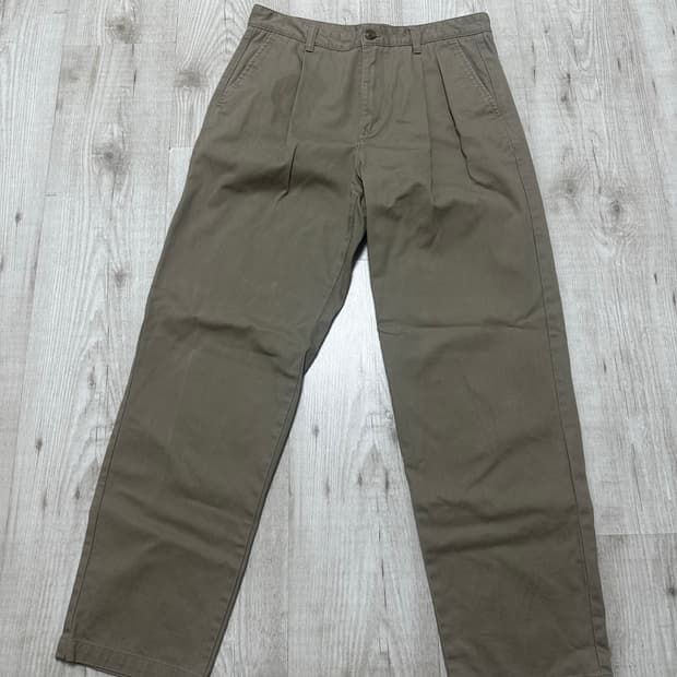 무탠다드 원 턱 레귤러 핏 치노 팬츠 [베이지] 31