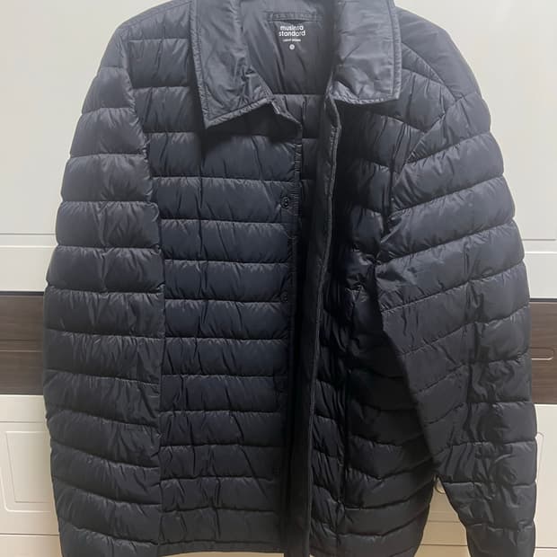 무신사 스탠다드/라이트다운 경량패딩/L