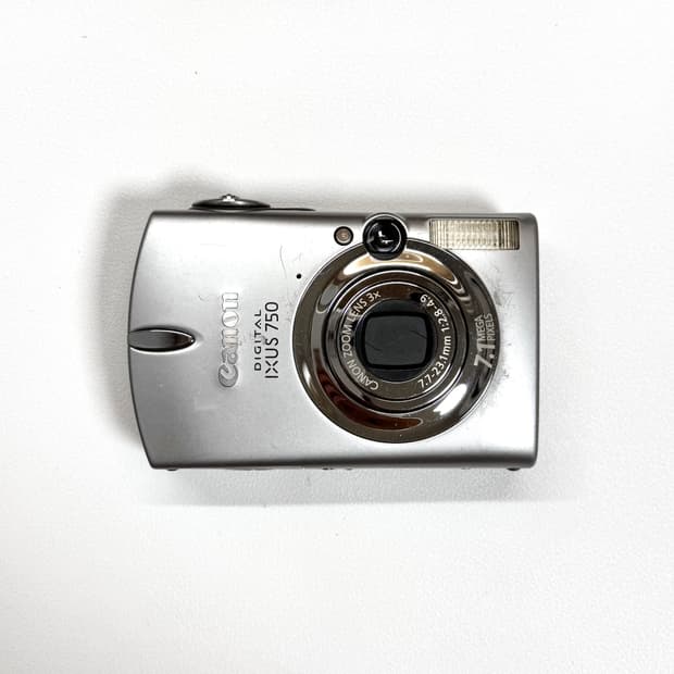 캐논 익서스 750 IXUS (익시 IXY 700, 파워샷 SD550)