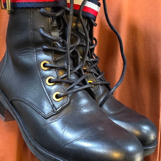 타미힐피거소가죽 워커