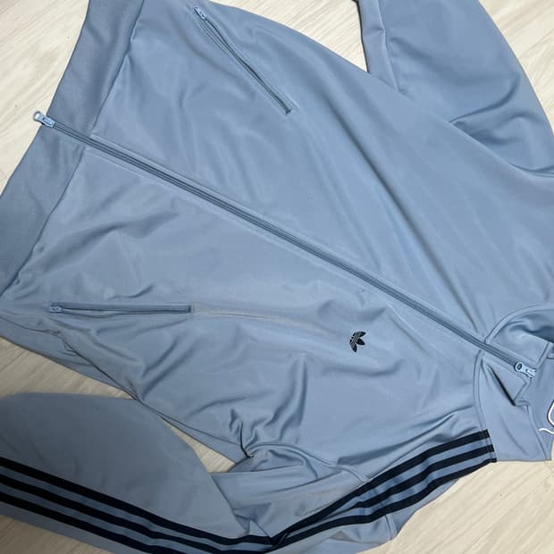 아디다스 베켄바우어 bb트랙탑 엠비언트 스카이 s