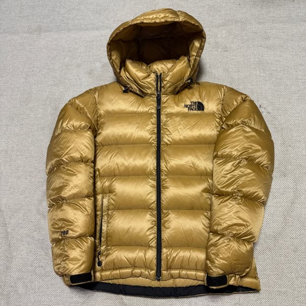 노스페이스 700 구스다운 유광 패딩