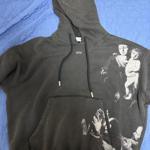 오프화이트 블러드메리 후드티