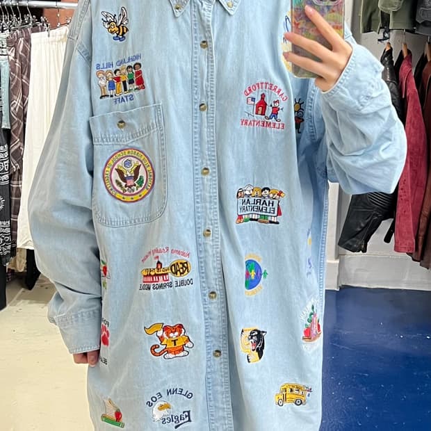 All Season Denim 엠브로이드 데님 셔츠