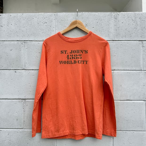 백넘버 오렌지 라운드 긴팔티셔츠