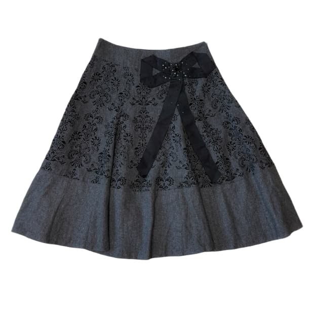 일본 긱시크 블랙 리본 포인트 그레이 큐빅 디테일 포인트 스커트