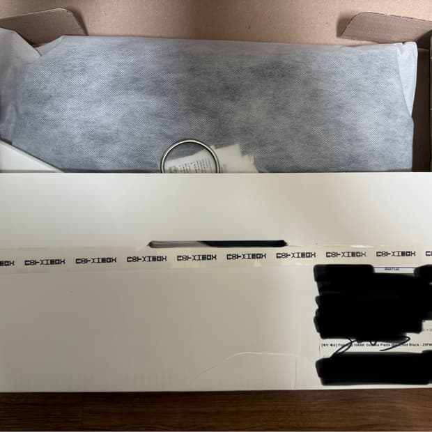 폴리테루 행크 고시마 팬츠 블리치드 블랙 3 팝니다