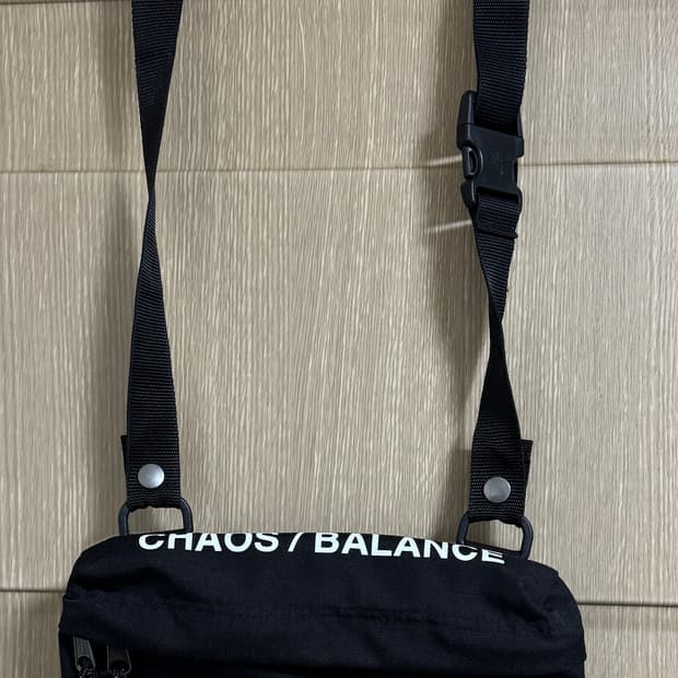 이스트팩 언더커버 크로스백