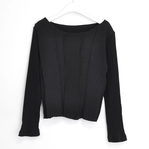 프라이빗룩북 믹스드 골지 오프숄더 보트넥 티셔츠 / 블랙