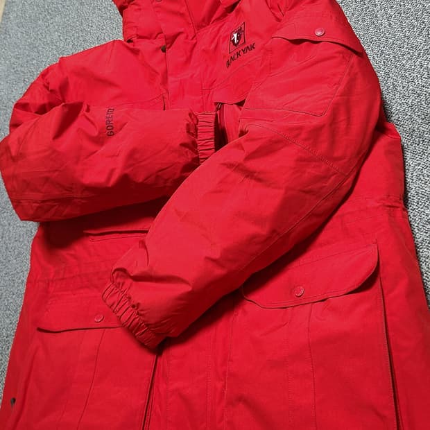 블랙야크 남성 고어텍스 구스다운 패딩 100