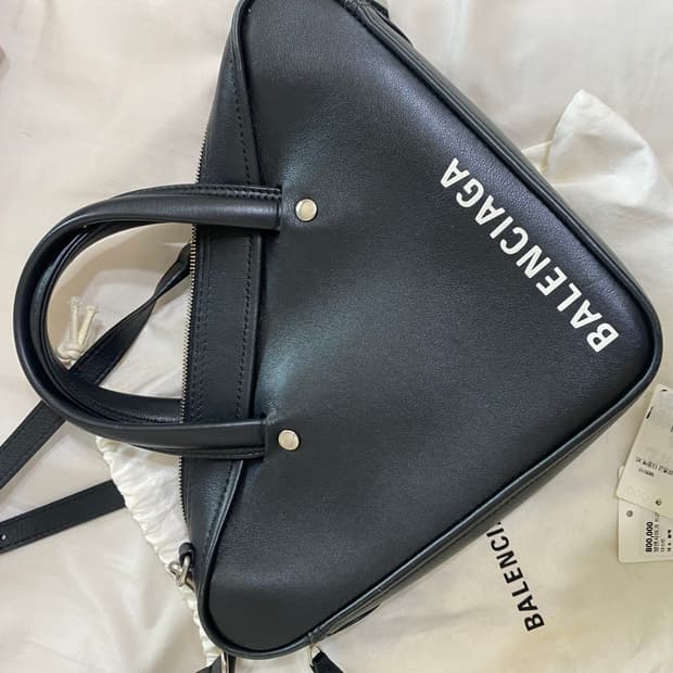 발렌시아가 트라이앵글백 xs