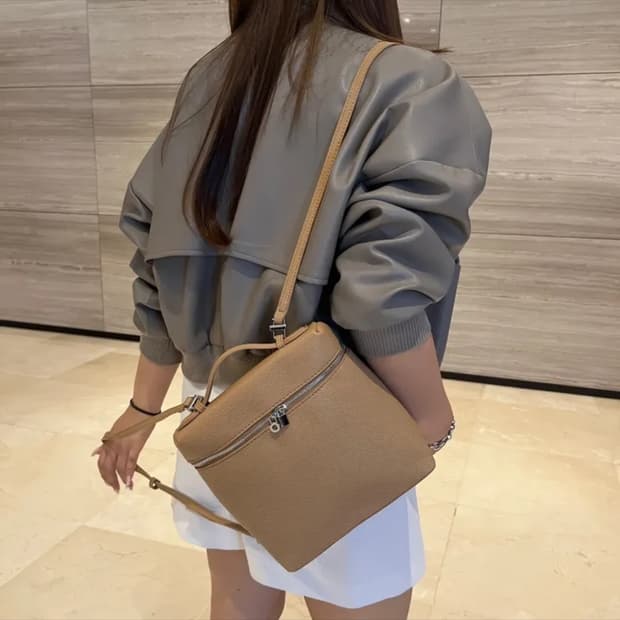 에르메스 미니 스퀘어 백팩(에토프)