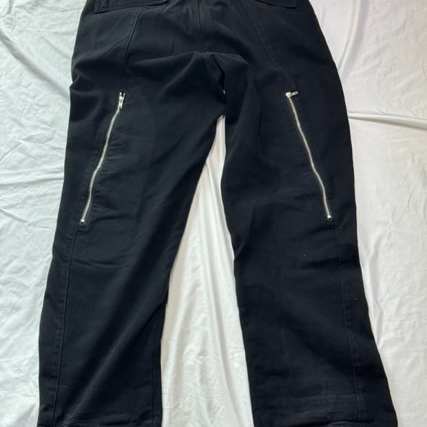 플라스틱 프로덕트 웨이브 지퍼 팬츠 M