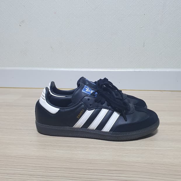 아디다스 삼바 스니커즈 235
