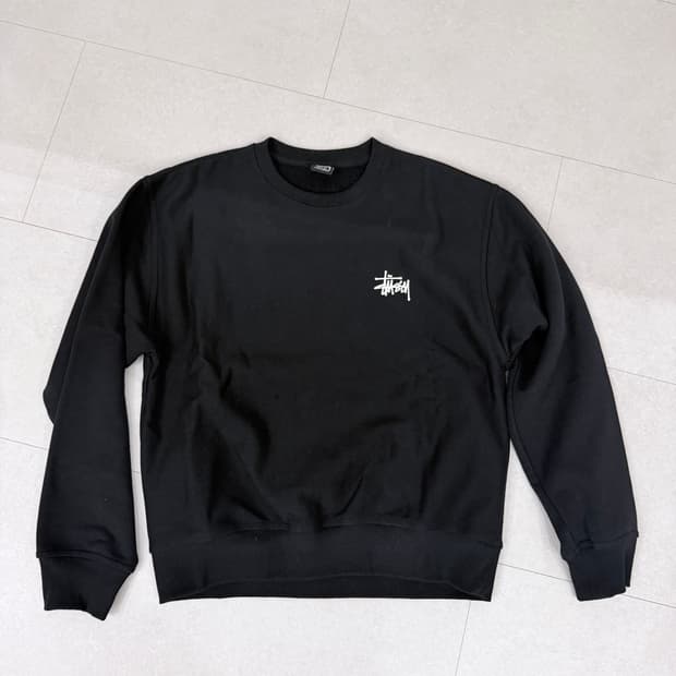 스투시 맨투맨 기모 블랙