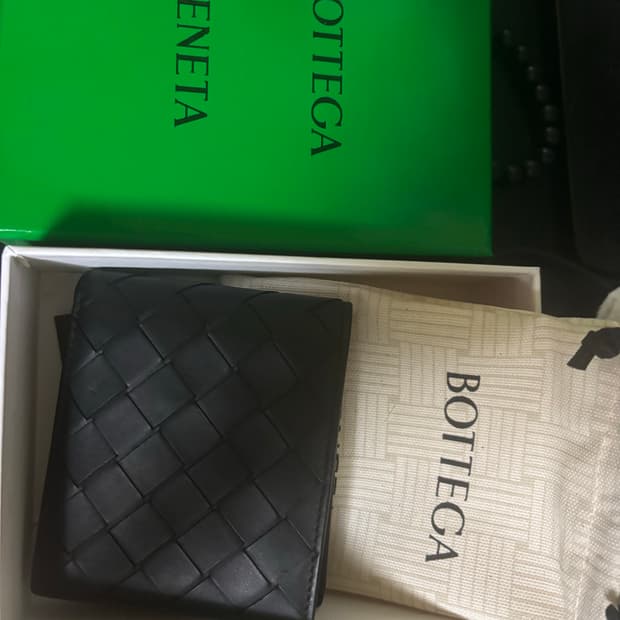 보테가베네타 반지갑