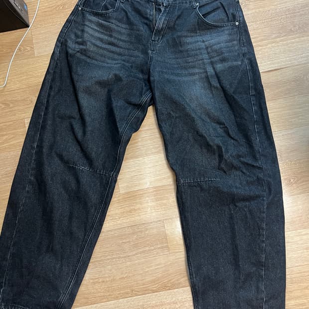 스켈리웩 벌룬핏 커브드 멀티 다트 데님 블랙 XL