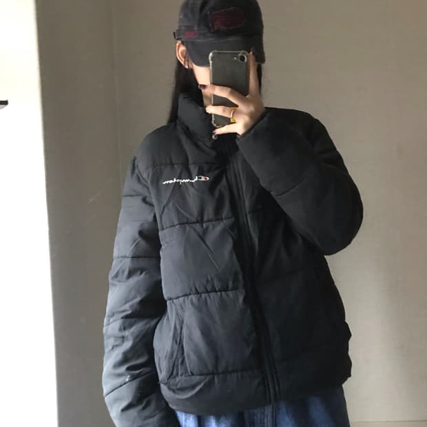 챔피온 블랙 패딩