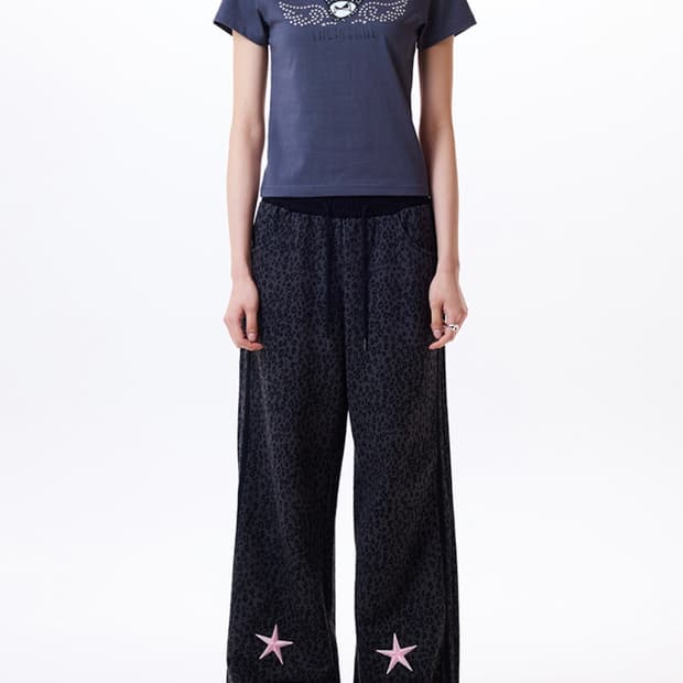 러브이즈트루 트레이닝 팬츠 판매합니다