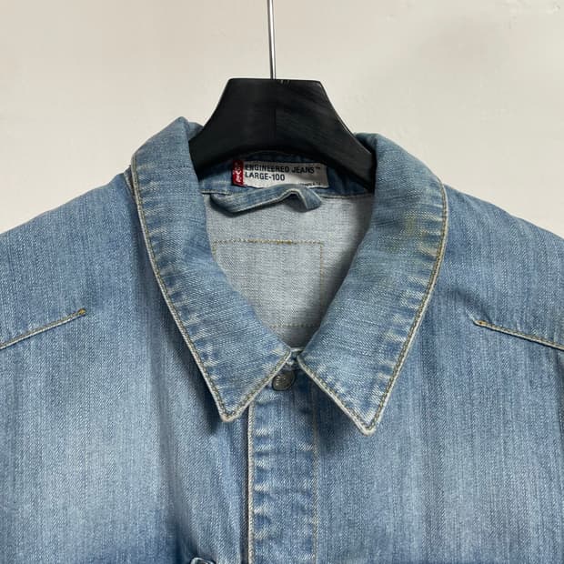 리바이스 엔지니어드 데님 셔츠자켓 (on.140)