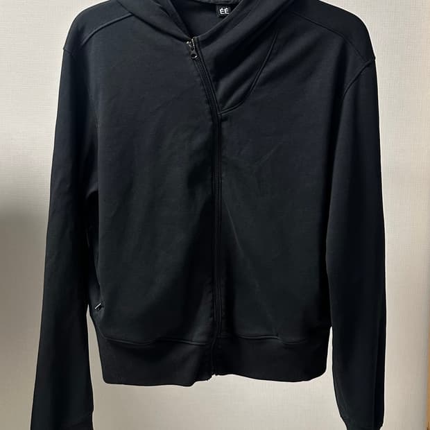 EE 사선 후드집업