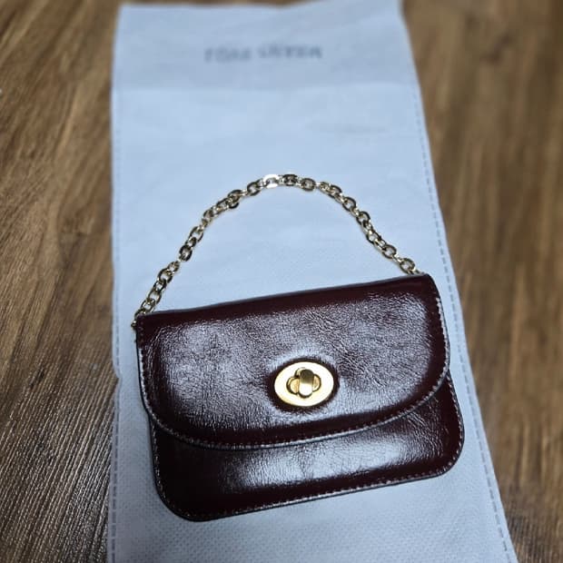 러브참 비키 체인 월렛백 - 자주색 [정품 미사용]