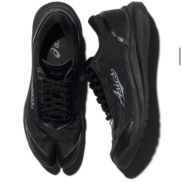 키코 코스타디노브 X 아식스 ILARGI FF