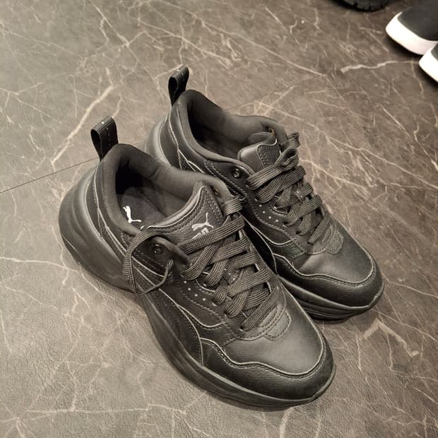 (마지막특가) 푸마 스니커즈 블랙 250