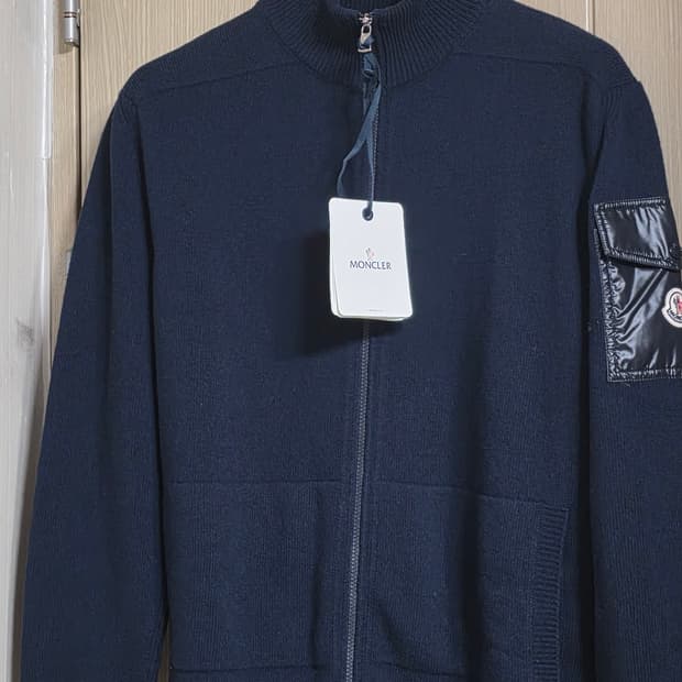 몽클레르 니트집업 다크네이비 XL (새상품)