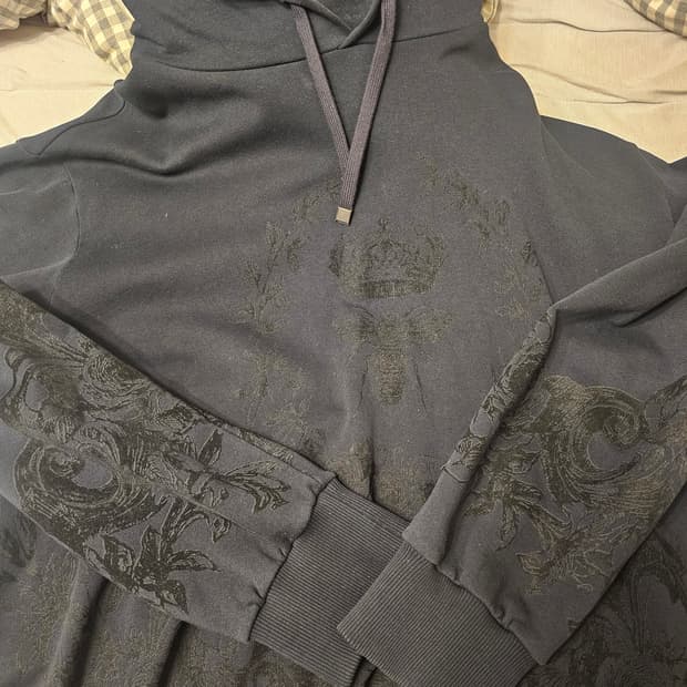 돌체엔가바나 벨벳 후드 54 