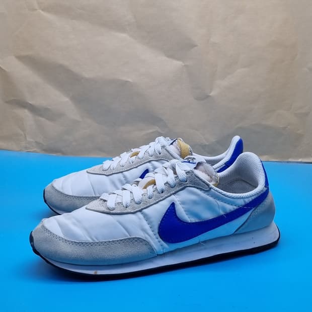 나이키 와플트레이너2 화이트게임로얄240.