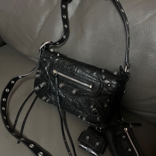 발렌시아가 BALENCIAGA 르 카골 램스킨 플랩백XS