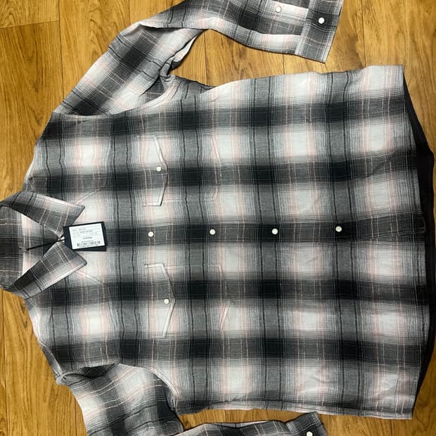 시스템옴므 오버핏 체크셔츠 판매합니다.