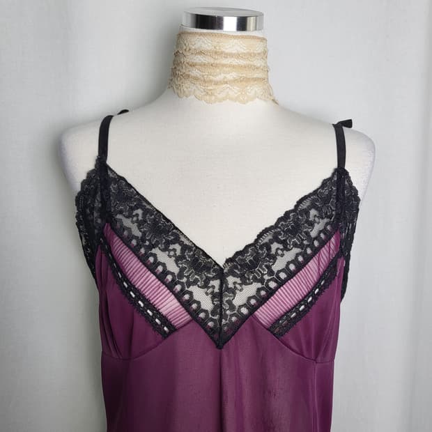 빈티지 딥 퍼플 레이스 슬립 드레스