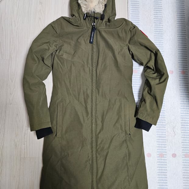 캐나다구스 여성 롱패딩 카키색