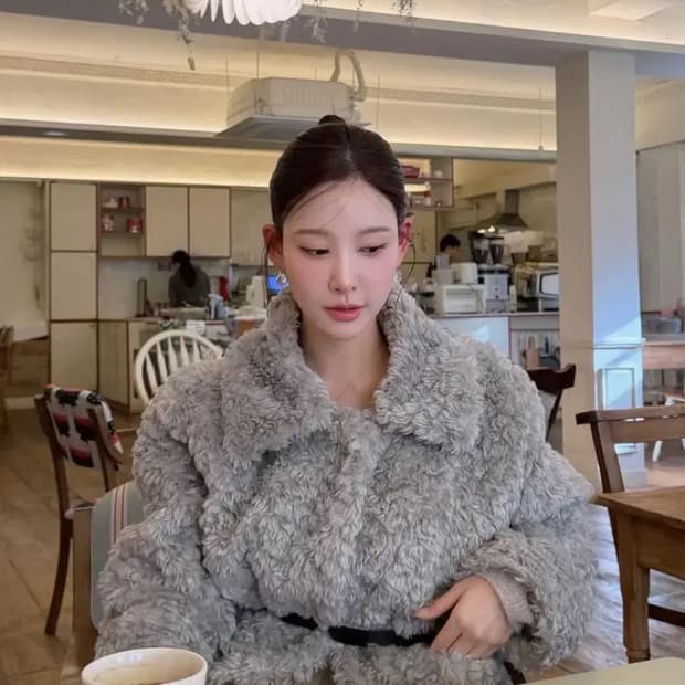 비터셀즈 컬리 카라 퍼 자켓 - 그레이