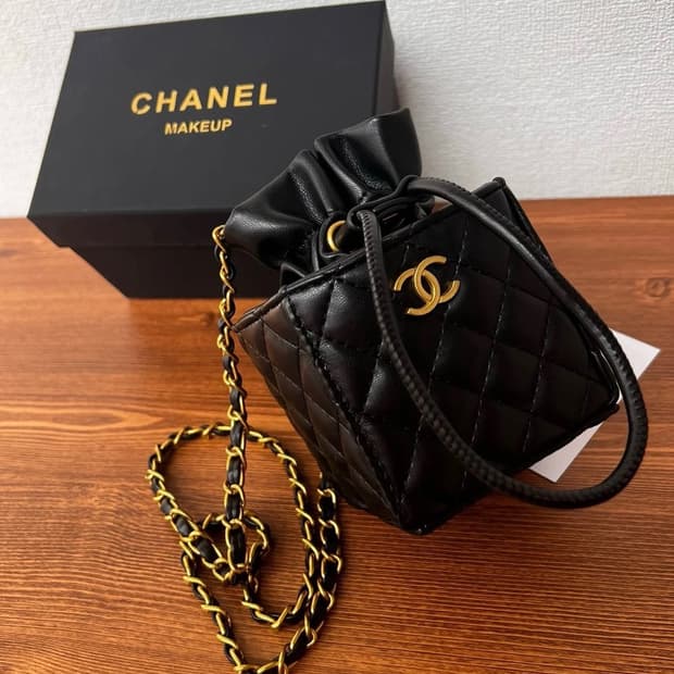 샤넬 뷰티 미니 버킷백