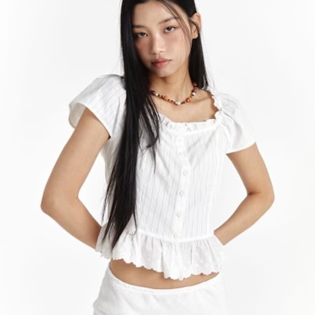 (새상품/네고가능) 루루서울 컨트리 송 블라우스 팝니다