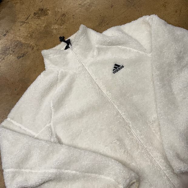 아디다스 화이트 후리스 집업