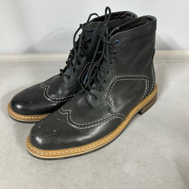 클락스 레이스업 부츠