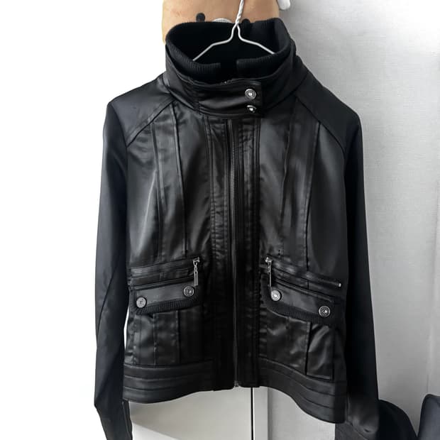 Cecil McBee high-neck shot jacket