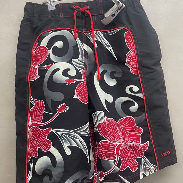 FILA 검정색 꽃무늬 수영반바지 새상품 xl