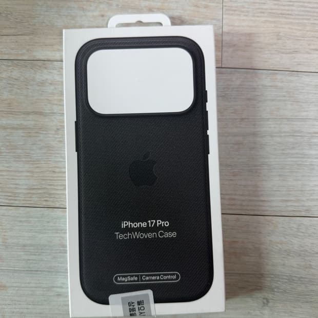 아이폰17프로 테크우븐 블랙 새상품
