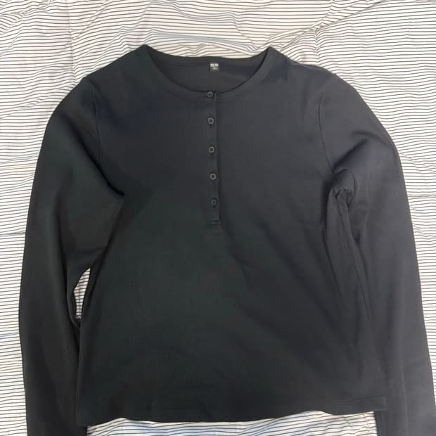 유니클로 헨리넥